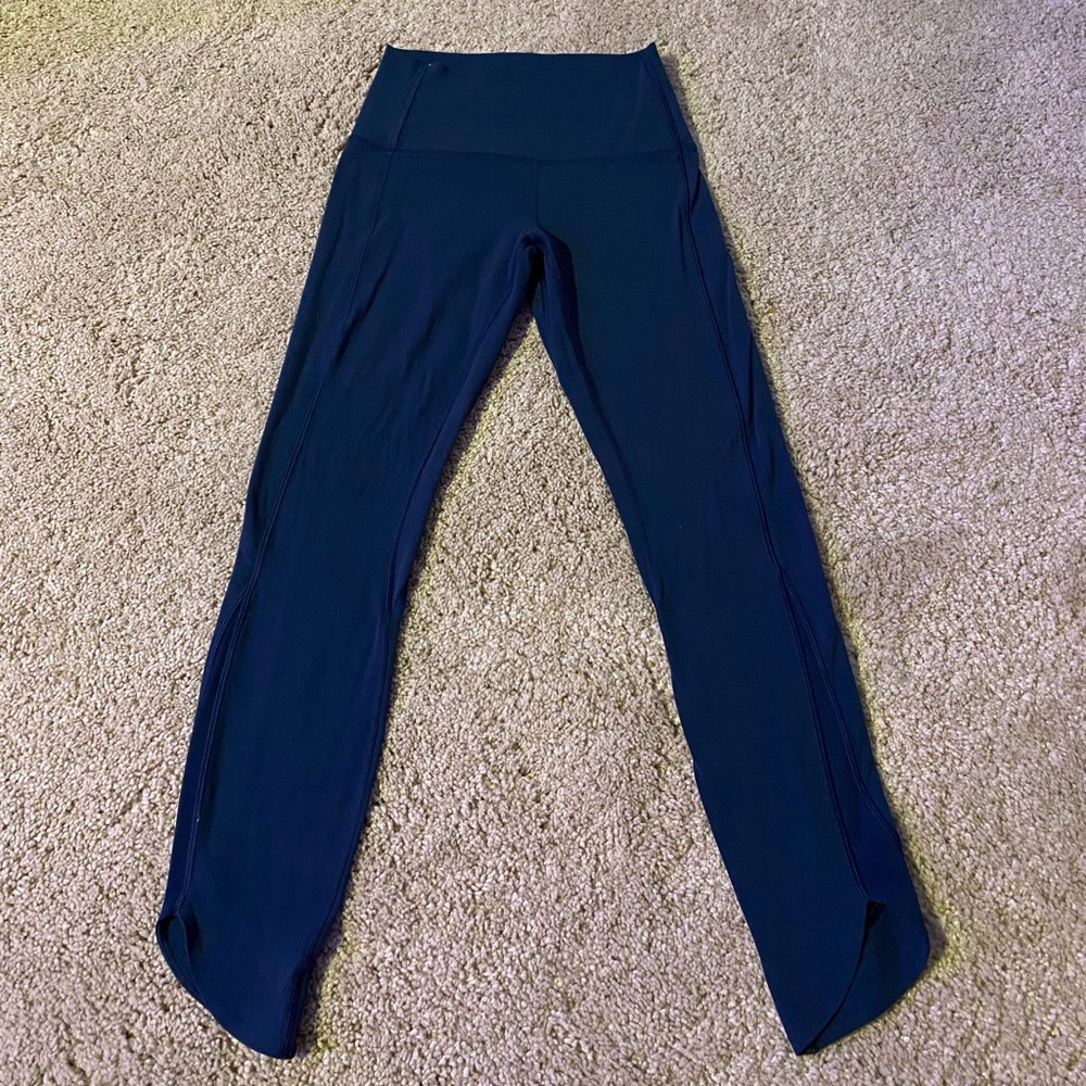 Blue 7/8 Lululemon Aligns
